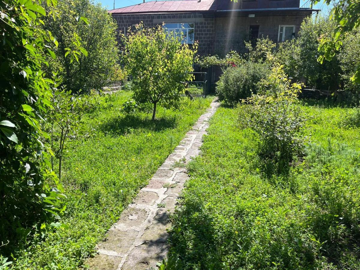 Papoyan Guest House Gyumri Exterior photo